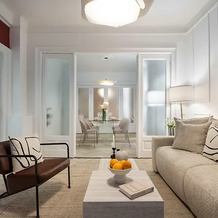 Refined 3br - Balcony With Boulevard Views Near Cismigiu *