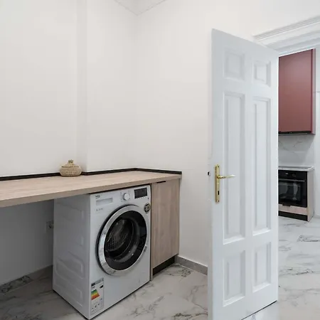 Refined 3br - Balcony With Boulevard Views Near Cismigiu Apartman Bukarest