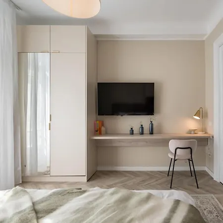 Refined 3br - Balcony With Boulevard Views Near Cismigiu Apartamento *