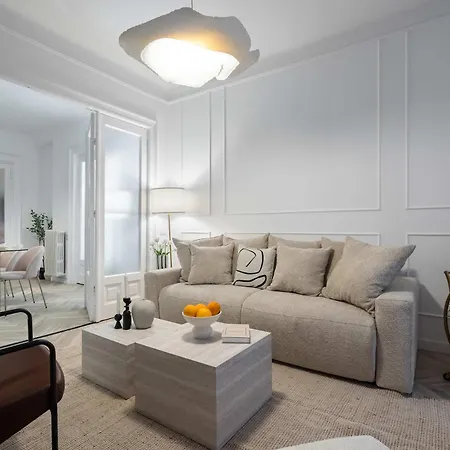Refined 3br - Balcony With Boulevard Views Near Cismigiu Apartment *