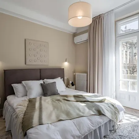 Refined 3br - Balcony With Boulevard Views Near Cismigiu *