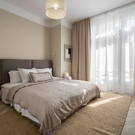 Refined 3br - Balcony With Boulevard Views Near Cismigiu