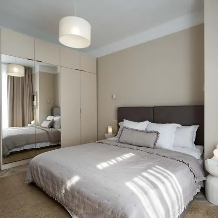 Refined 3br - Balcony With Boulevard Views Near Cismigiu