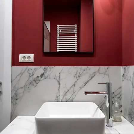 Refined 3br - Balcony With Boulevard Views Near Cismigiu Appartement