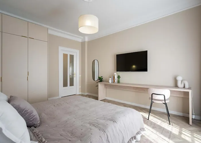 Refined 3br - Balcony With Boulevard Views Near Cismigiu