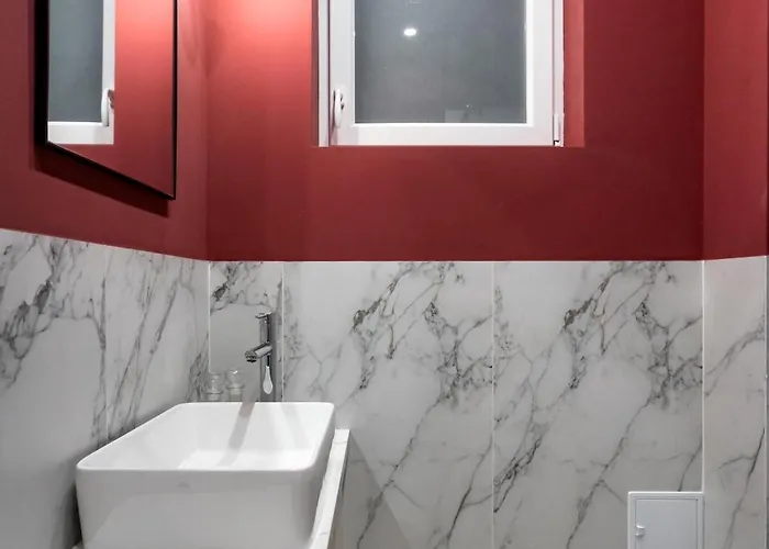 דירה Refined 3br - Balcony With Boulevard Views Near Cismigiu *