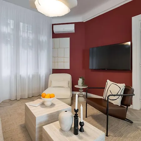 Refined 3br - Balcony With Boulevard Views Near Cismigiu Bukarest