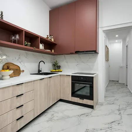 Apartment Refined 3br - Balcony With Boulevard Views Near Cismigiu