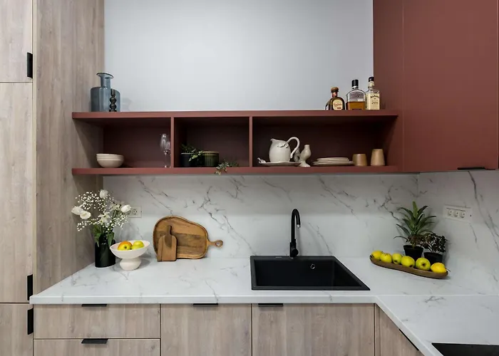 Refined 3br - Balcony With Boulevard Views Near Cismigiu