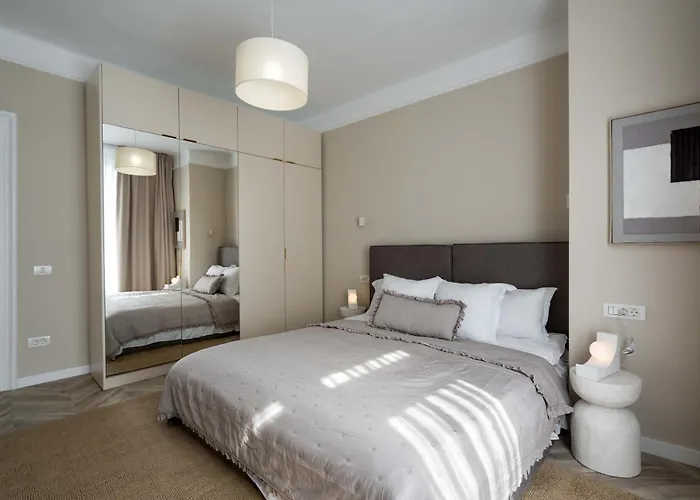 Refined 3br - Balcony With Boulevard Views Near Cismigiu